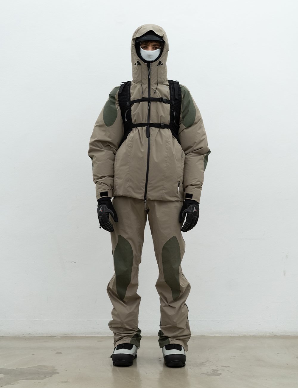 로아 FW26 컬렉션
